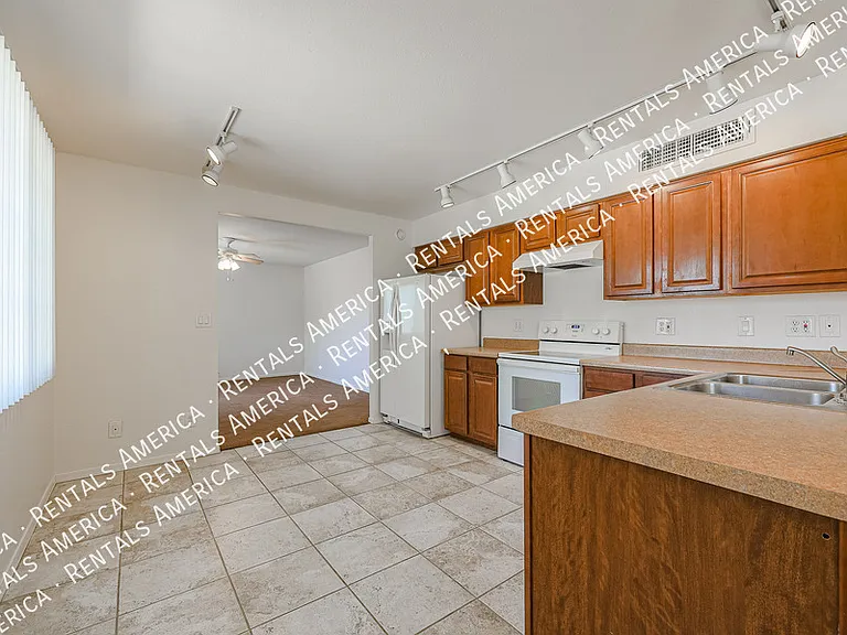 335 E Papago Dr — Photo 9