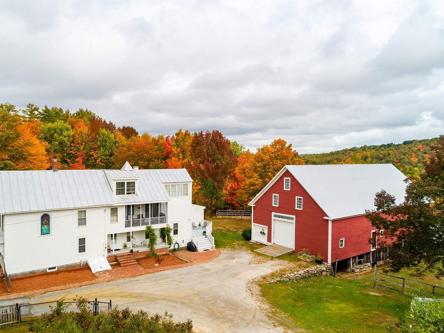 215 Wallace Rd Goffstown Nh 03045 Mls 4831703 Zillow