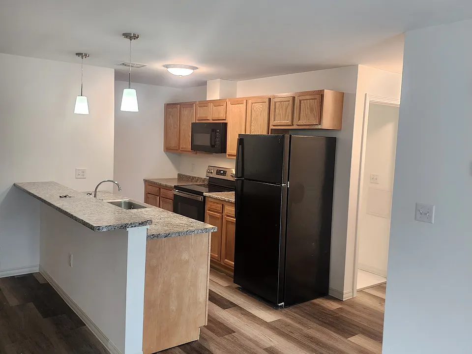 1 & 2 Crosswoods Path Blvd #202-301