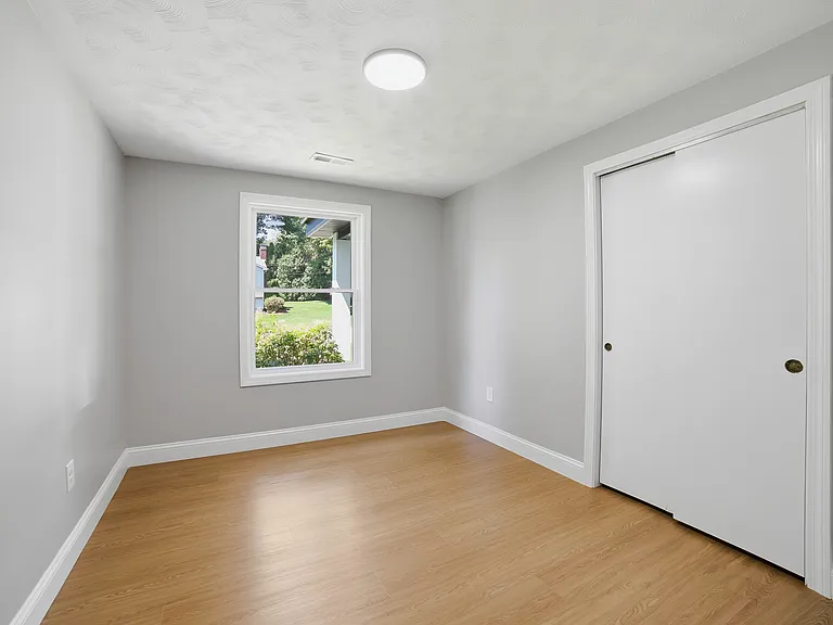 44 Topsfield Cir — Photo 15