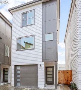 5920 NE 42nd Ave, Portland, OR, 97218