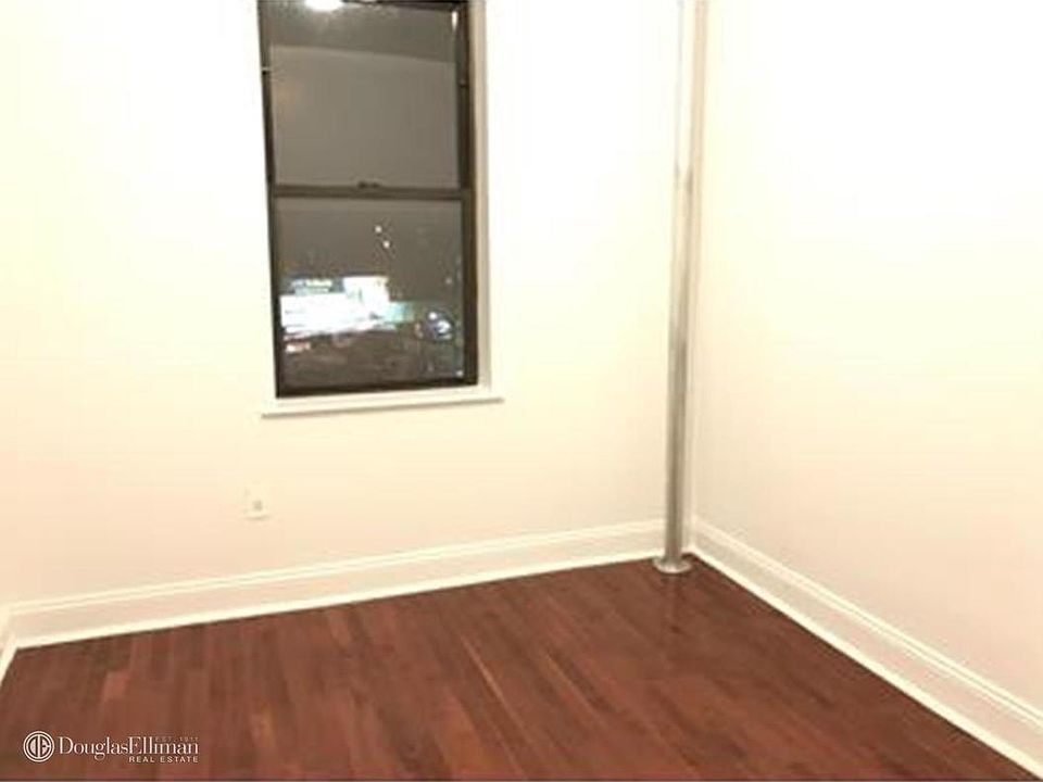 2nd image of 4545 48th St APT 1E