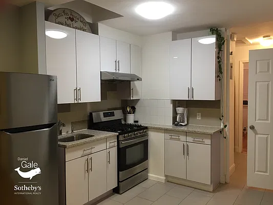 Rented by Daniel Gale Sotheby's International Realty | media 4