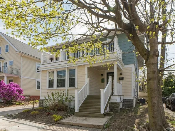 161 4th St #1, Providence, RI 02906