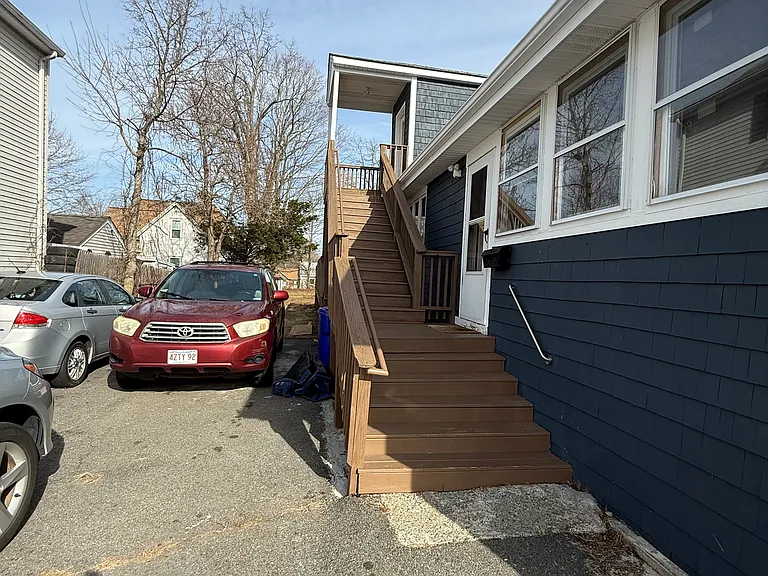 34 Garfield St #2 — Photo 8