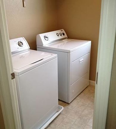 laundry room - upstairs