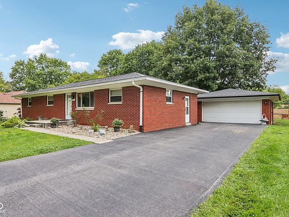 3rd image of 4220 Dudley South Dr