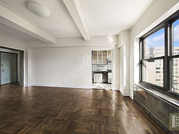 2nd image of 56 7th Ave APT 16J