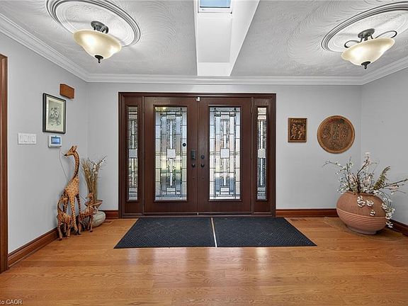 5th image of 233 Green Mountain Rd E