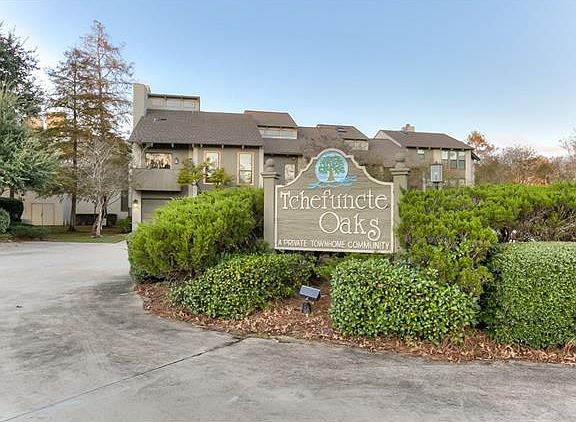 4th image of 102 Tchefuncte Oaks Dr