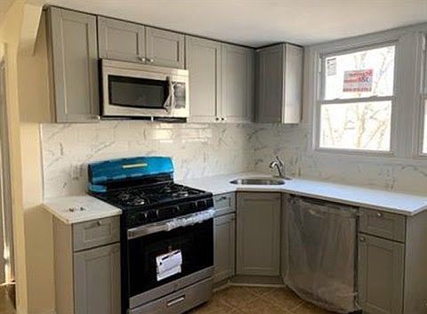1st image of 286 Halsted St APT 1R