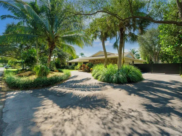 7420 SW 144th Ter, Palmetto Bay, FL 33158