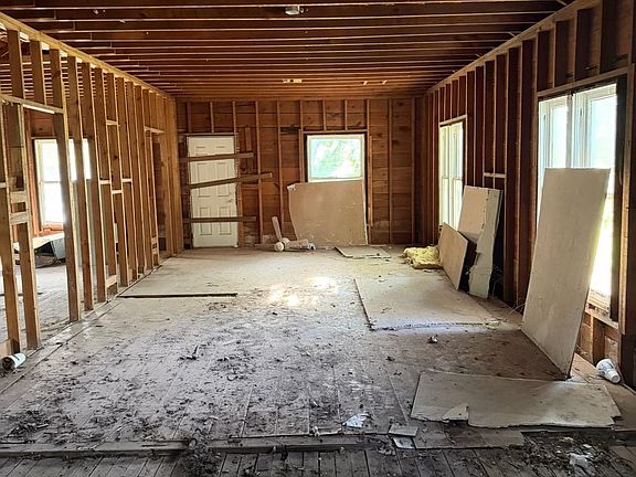2nd image of 509 N 4th St