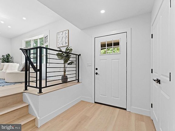 2nd image of 223 Dogwood Ave