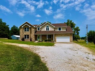 883 Highway T, Bolivar, MO 65613