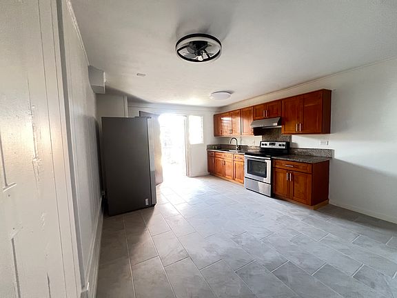 3rd image of 1610 Owawa St #B