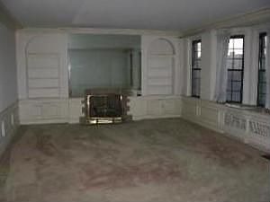 3rd image of 6901 S Oglesby Ave APT 3C