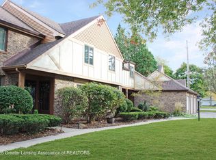 688 Moorland Dr, East Lansing, MI 48823