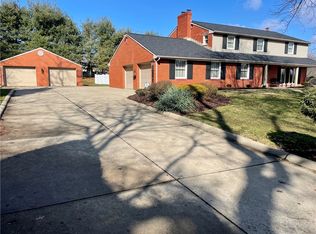 821 Jonathan Dr, Bethel Park, PA