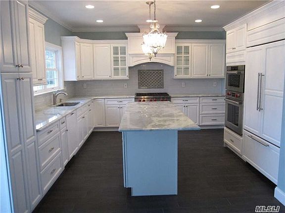 3rd image of 44 Birch Dr