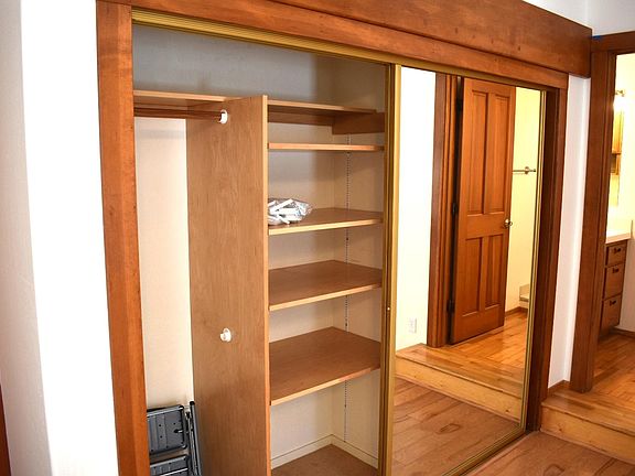 5th image of 603 Poplar Ave #B