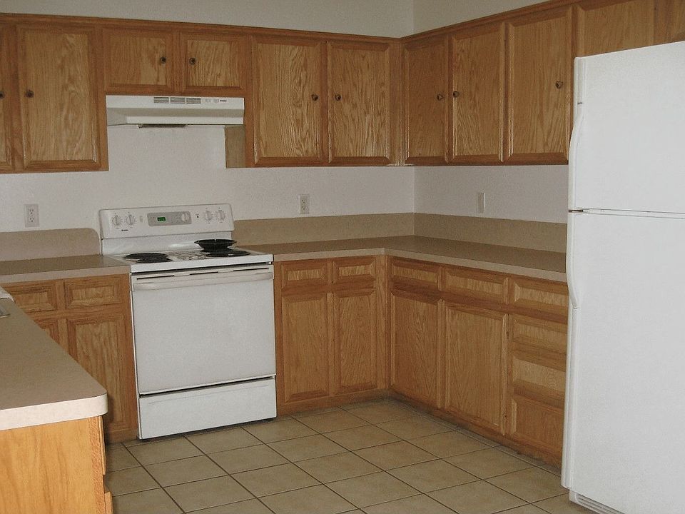 2nd image of 2705 Edgefield St