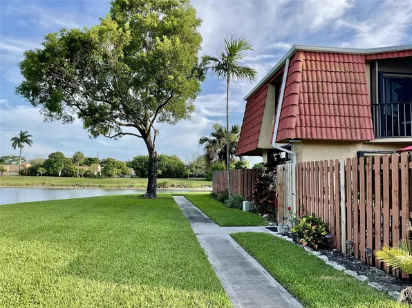 8376 Trent Court #B, Boca Raton, FL 33433
