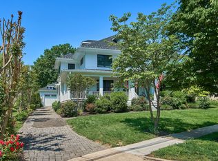 2256 N Wakefield St, Arlington, VA 22207