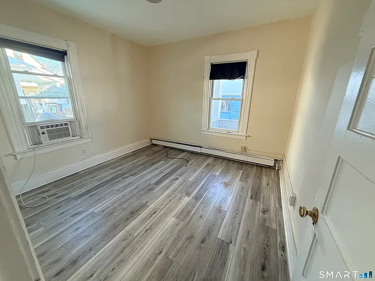 15-17 Beacon St #1 — Photo 9