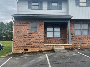 150 Oakcrest Cir, Bristol, VA 24201