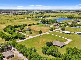 11062 Mesquite Hill Rd, Sanger, TX 76266