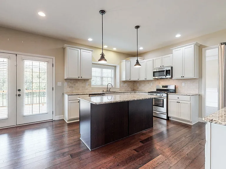 802 Urton Woods Way — Photo 12
