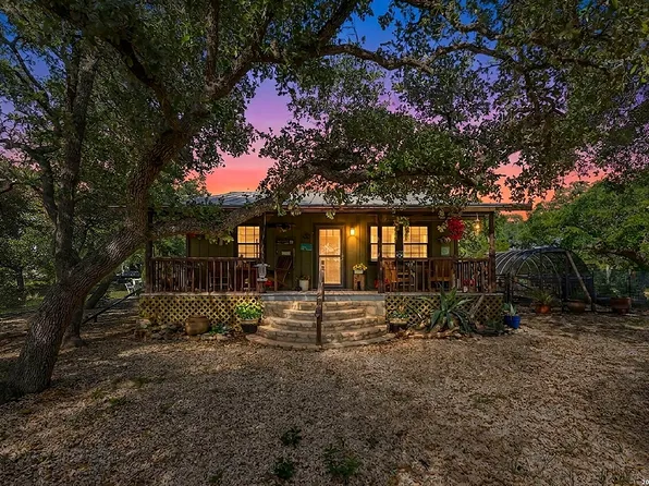 1670 RIVER BLUFF CIR, Pipe Creek, TX 78063