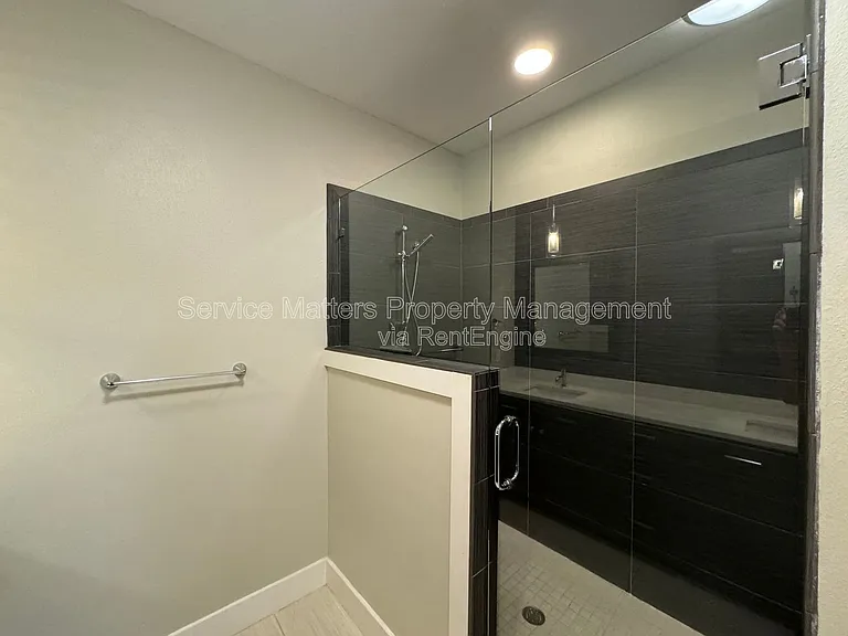 1416 E Baars St — Photo 22