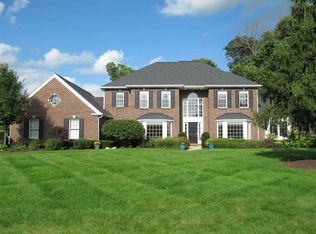 1709 Whittingham Ln, Fort Wayne, IN 46814