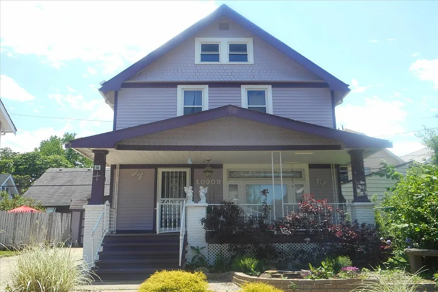10909 Fidelity Ave photo 1