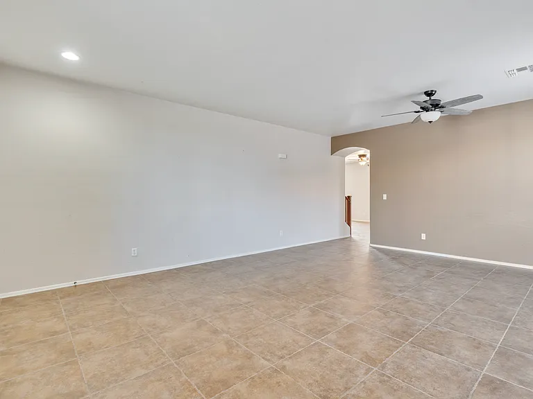 3557 E Odessa Dr — Photo 7