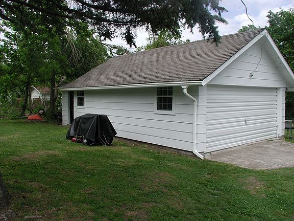 Garage - detached, two car