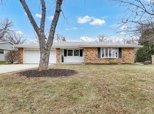 14430 W Butternut Trl, New Berlin, WI 53151