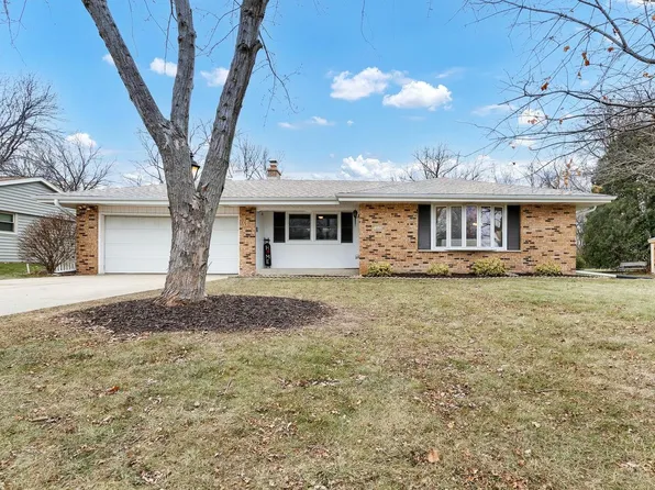 14430 West Butternut TRAIL, New Berlin, WI 53151