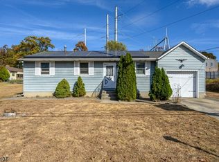 107 Oak Ave, Blackwood, NJ 08012