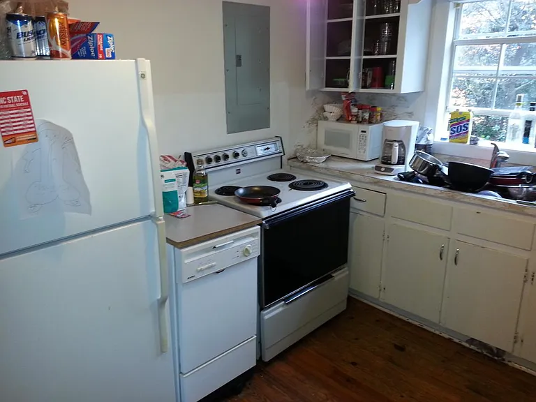 305 Brooks Ave — Photo 27