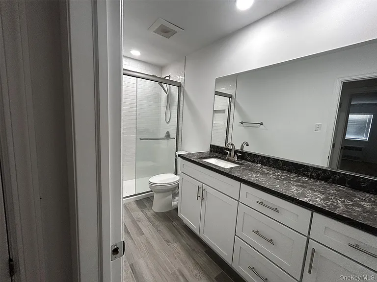 220 Dawson Ln — Photo 5