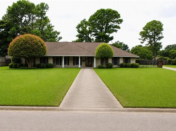 11463 King Richard Dr, Baton Rouge, LA 70815