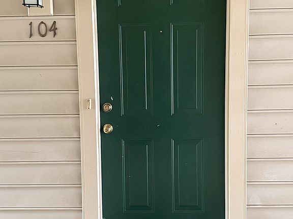Front Door (Day)