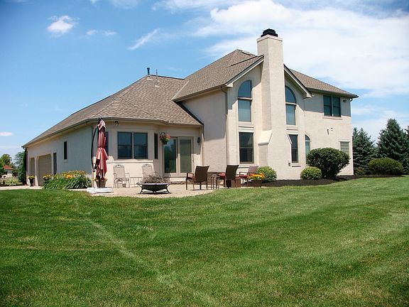 2nd image of 5271 Thornhill Ct