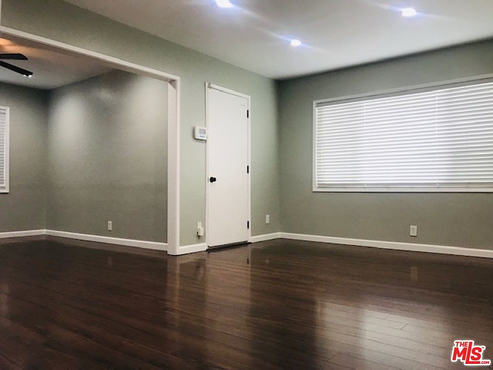 2nd image of 5273 Deeboyar Ave