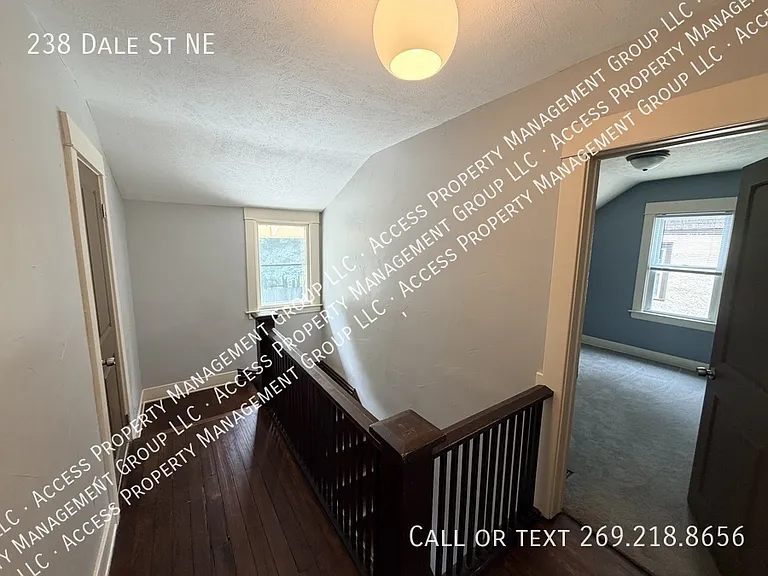 238 Dale St NE — Photo 25