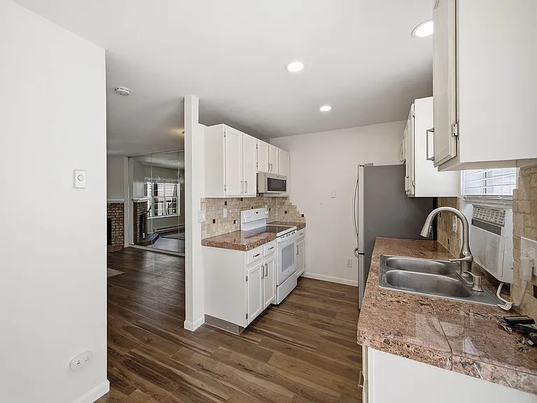 2828 Silverplume Dr #S2 — Photo 6