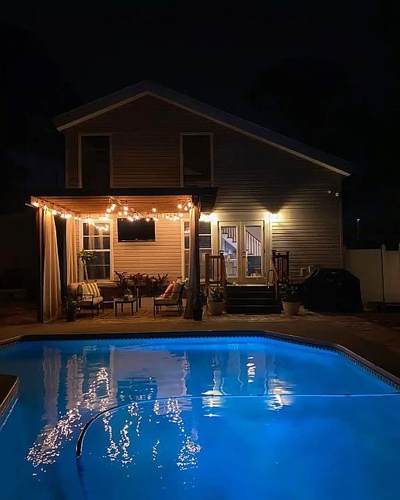 2nd image of 3942 Arkansas Ave NE